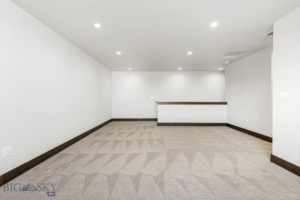 16 Moosejaw Drive Bozeman MT 59718
