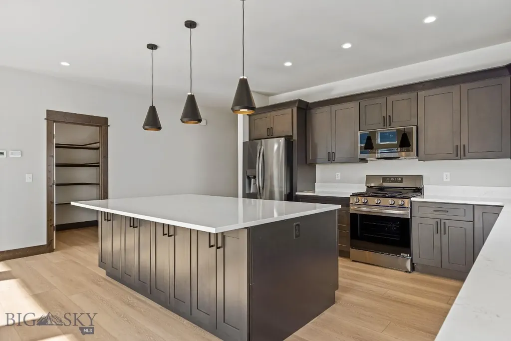 16 Moosejaw Drive Bozeman MT 59718