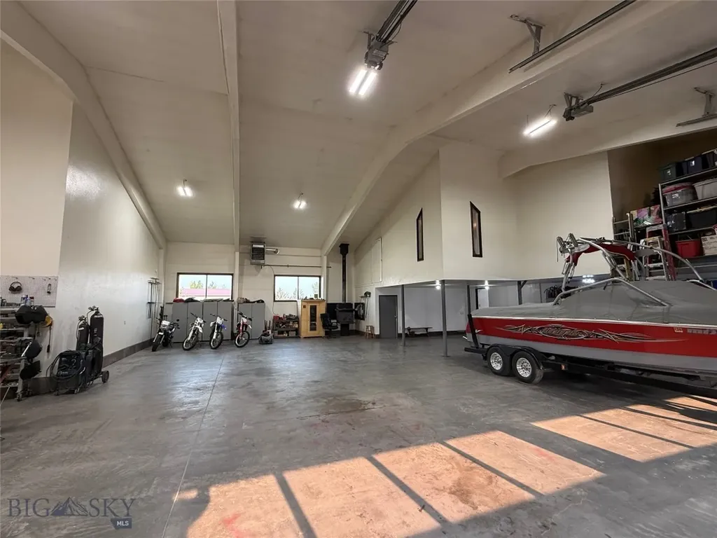 21 Bearcat Loop Belgrade MT 59714