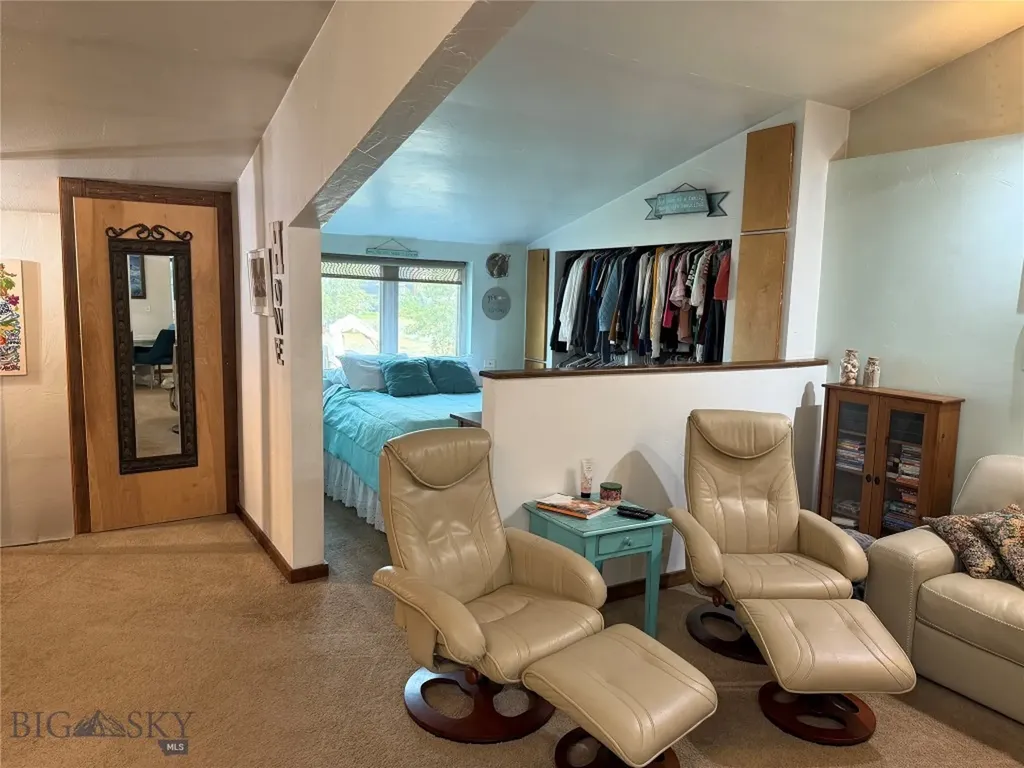 21 Bearcat Loop Belgrade MT 59714