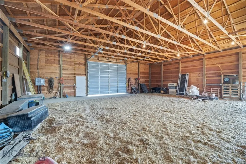102310 Us Highway 87e Lewistown MT 594357