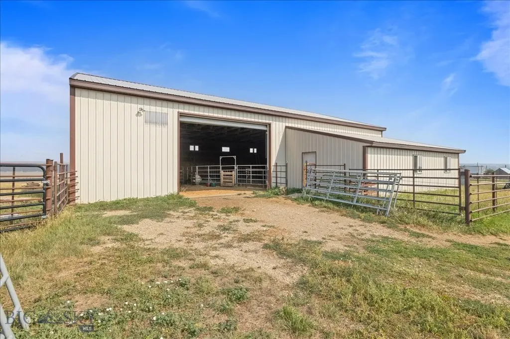 102310 Us Highway 87e Lewistown MT 594357