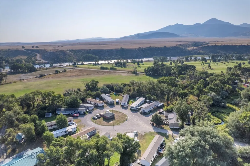 1100 E Geyser Street Livingston MT 59047