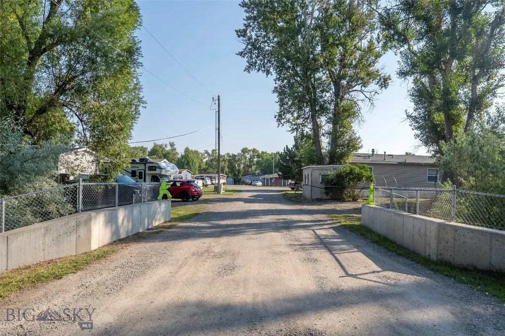1100 E Geyser Street Livingston MT 59047