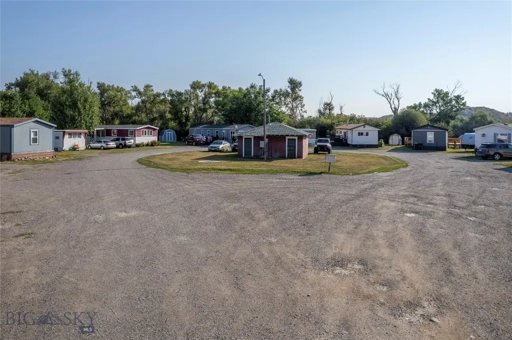 1100 E Geyser Street Livingston MT 59047