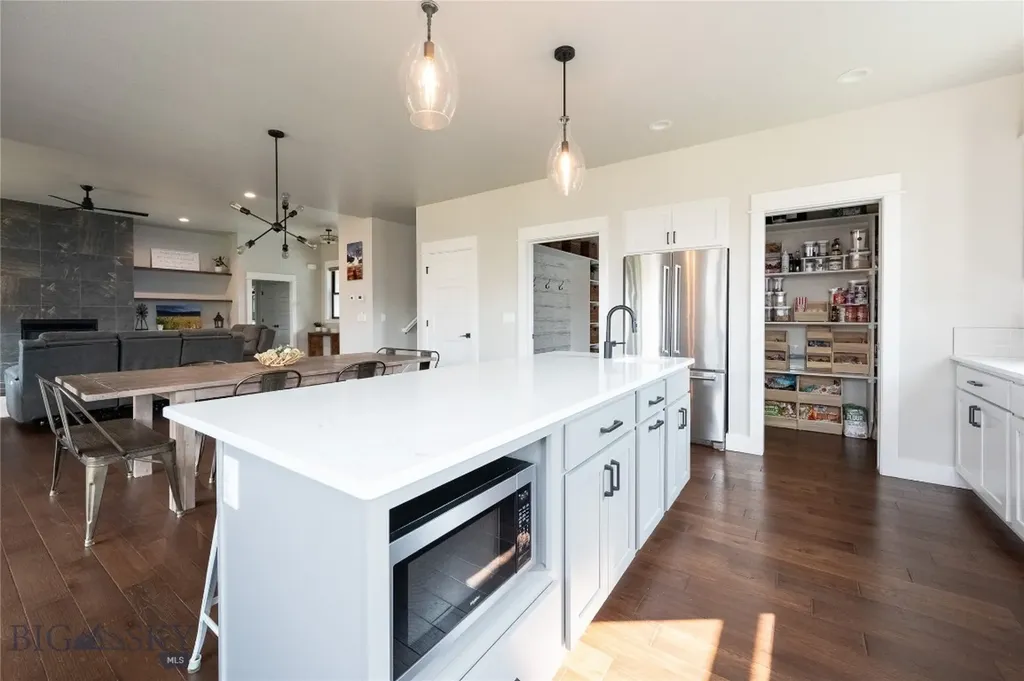4113 Renova Lane Bozeman MT 59718