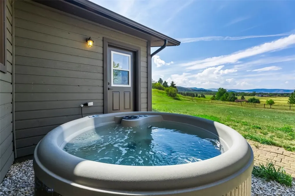 277 Hodgeman Canyon Bozeman MT 59718
