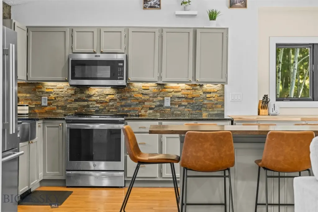 277 Hodgeman Canyon Bozeman MT 59718