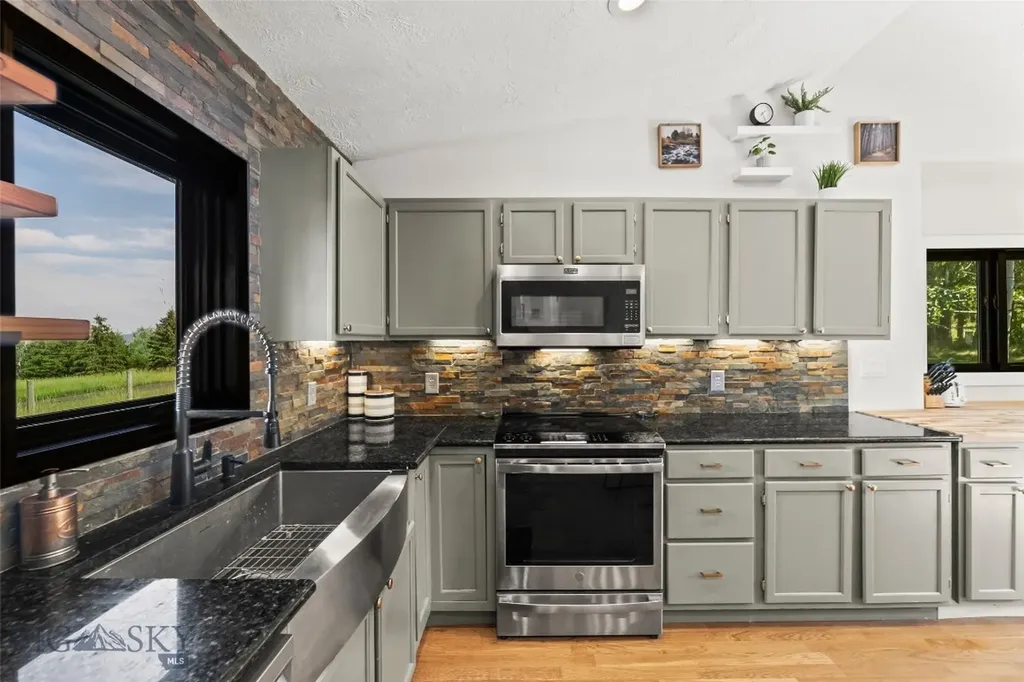 277 Hodgeman Canyon Bozeman MT 59718