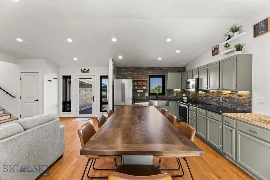 277 Hodgeman Canyon Bozeman MT 59718
