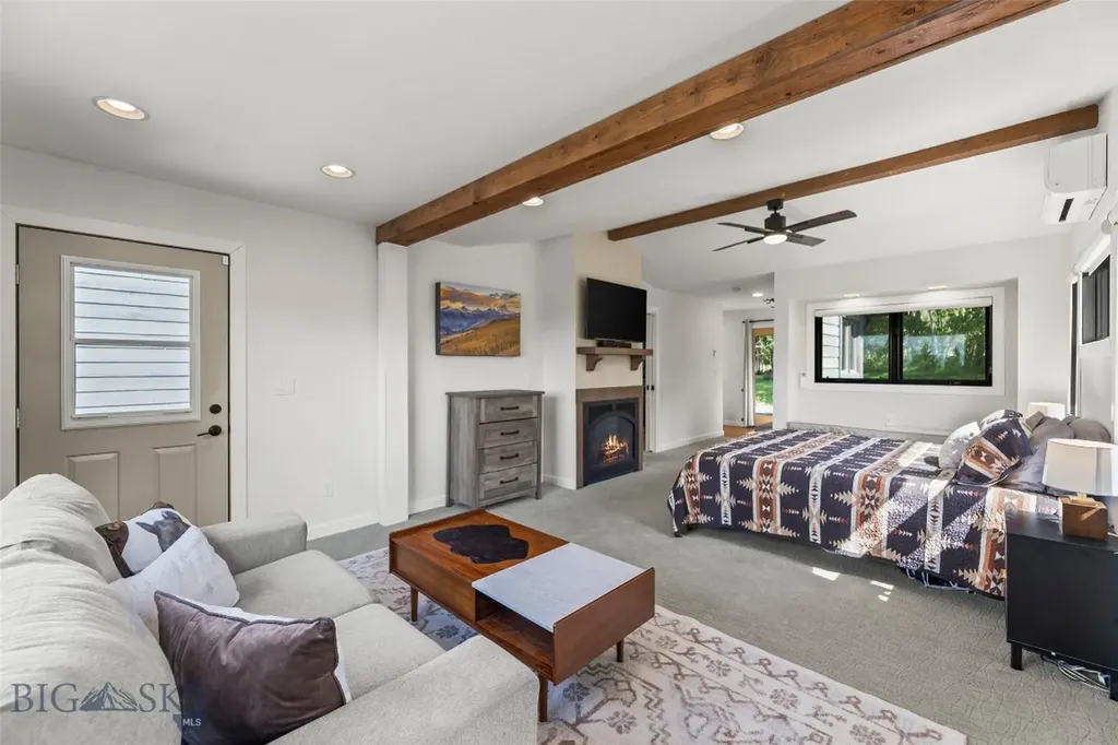 277 Hodgeman Canyon Bozeman MT 59718