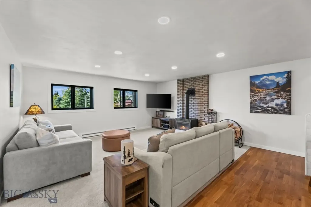 277 Hodgeman Canyon Bozeman MT 59718