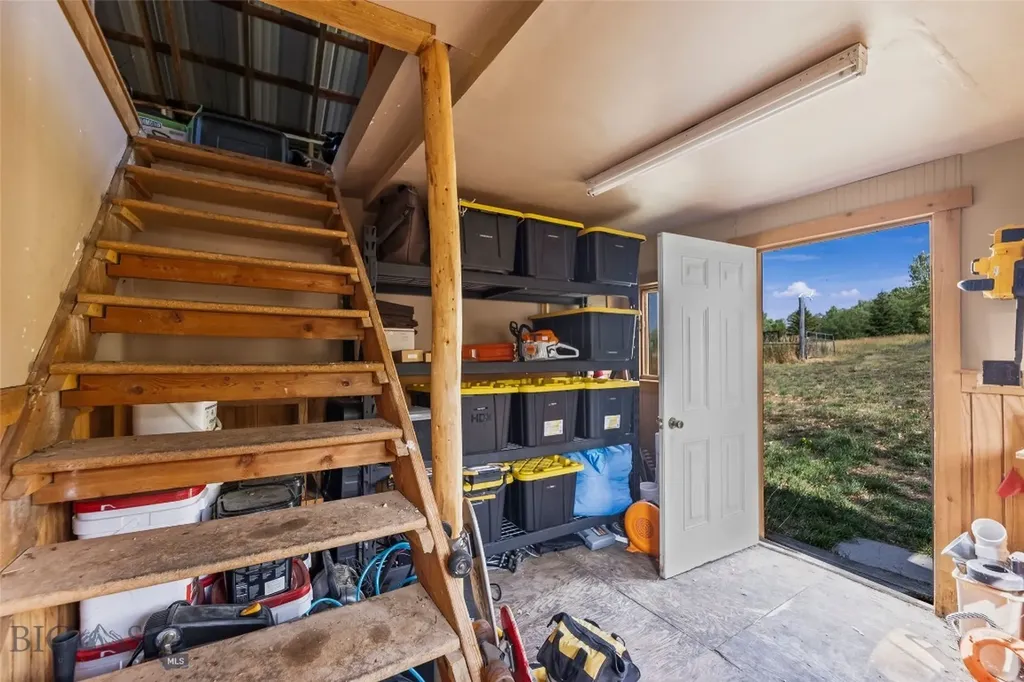 277 Hodgeman Canyon Bozeman MT 59718