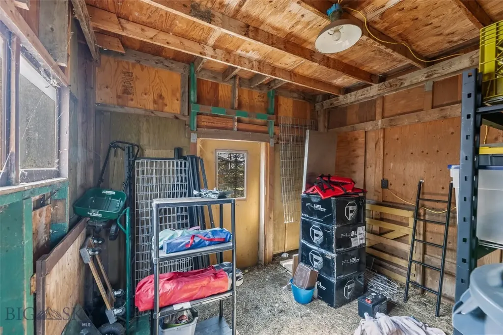 277 Hodgeman Canyon Bozeman MT 59718