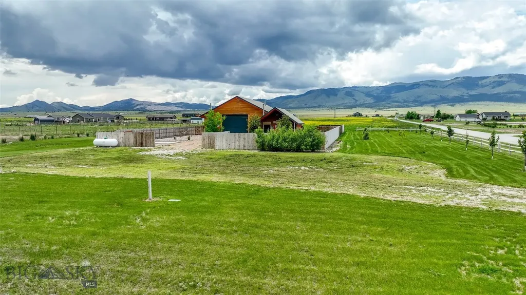 7 Grandview Loop Townsend MT 59644