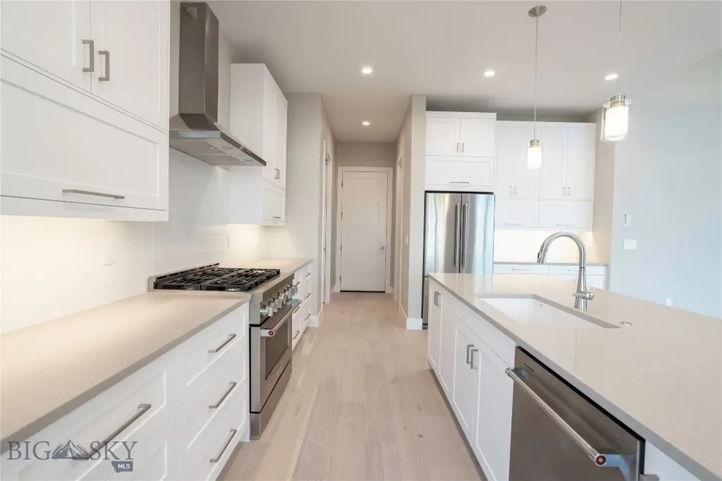 67 Creekbank Loop Bozeman MT 59718