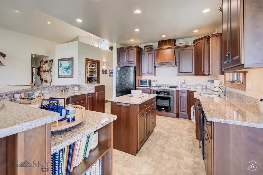 3173 Arabian Road Helena MT 59602