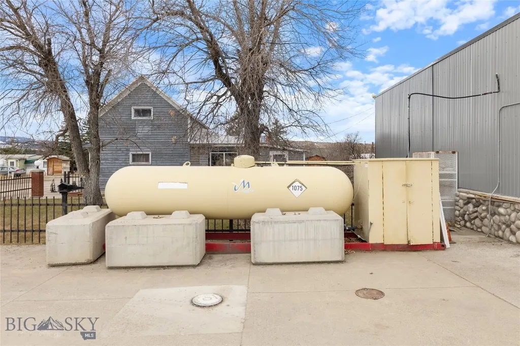 301 1st Avenue N Clyde Park MT 59018
