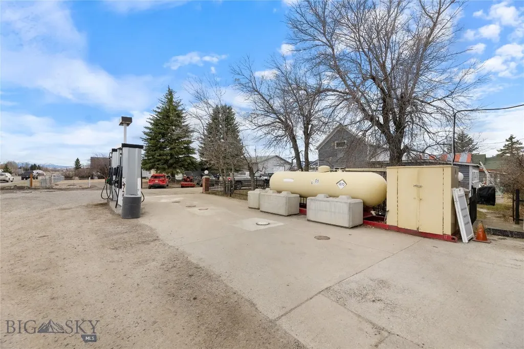 301 1st Avenue N Clyde Park MT 59018