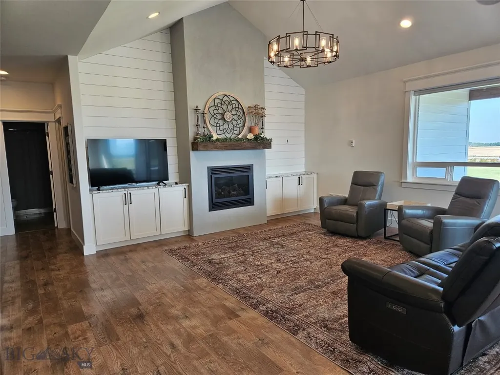 592 Stewart Loop Bozeman MT 59718