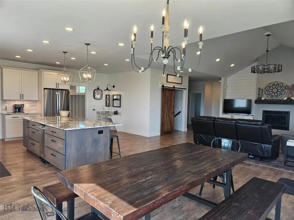 592 Stewart Loop Bozeman MT 59718