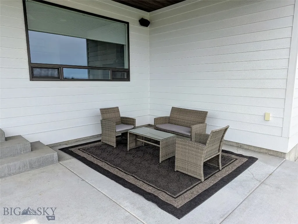 592 Stewart Loop Bozeman MT 59718