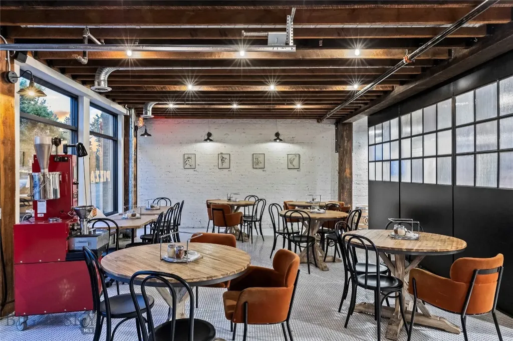 114 E Main Manhattan MT 59741
