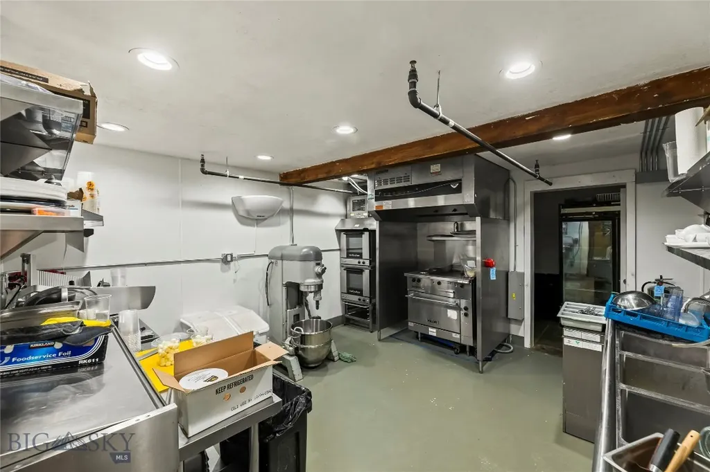 114 E Main Manhattan MT 59741