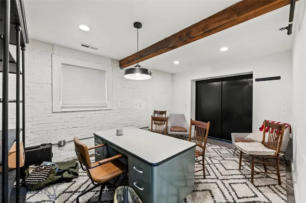 114 E Main Manhattan MT 59741