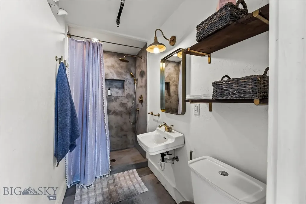 114 E Main Manhattan MT 59741