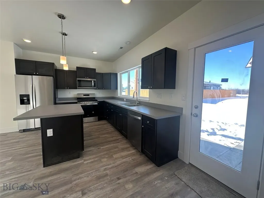 21 N Reliance Avenue Bozeman MT 59718