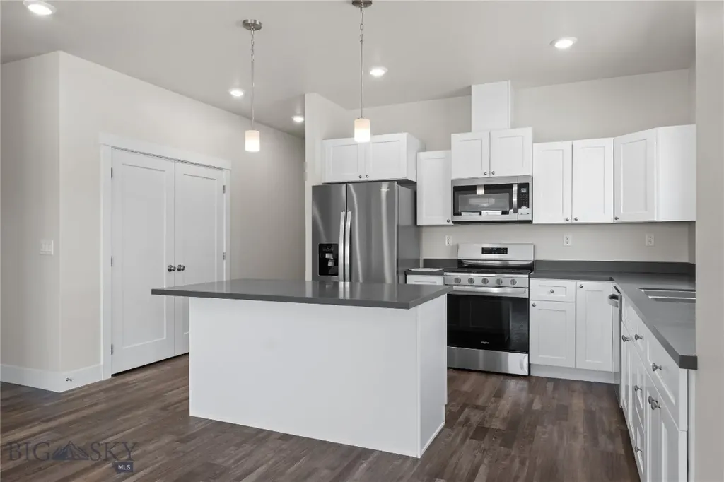 17 N Reliance Avenue Bozeman MT 59718