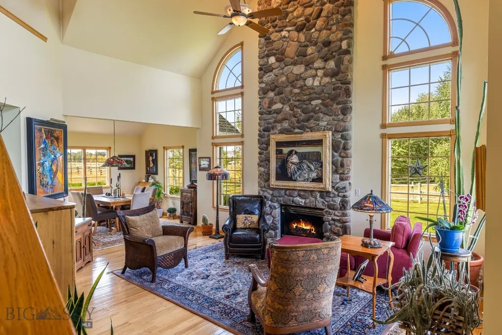 11400 Gooch Hill Road Gallatin Gateway MT 59730