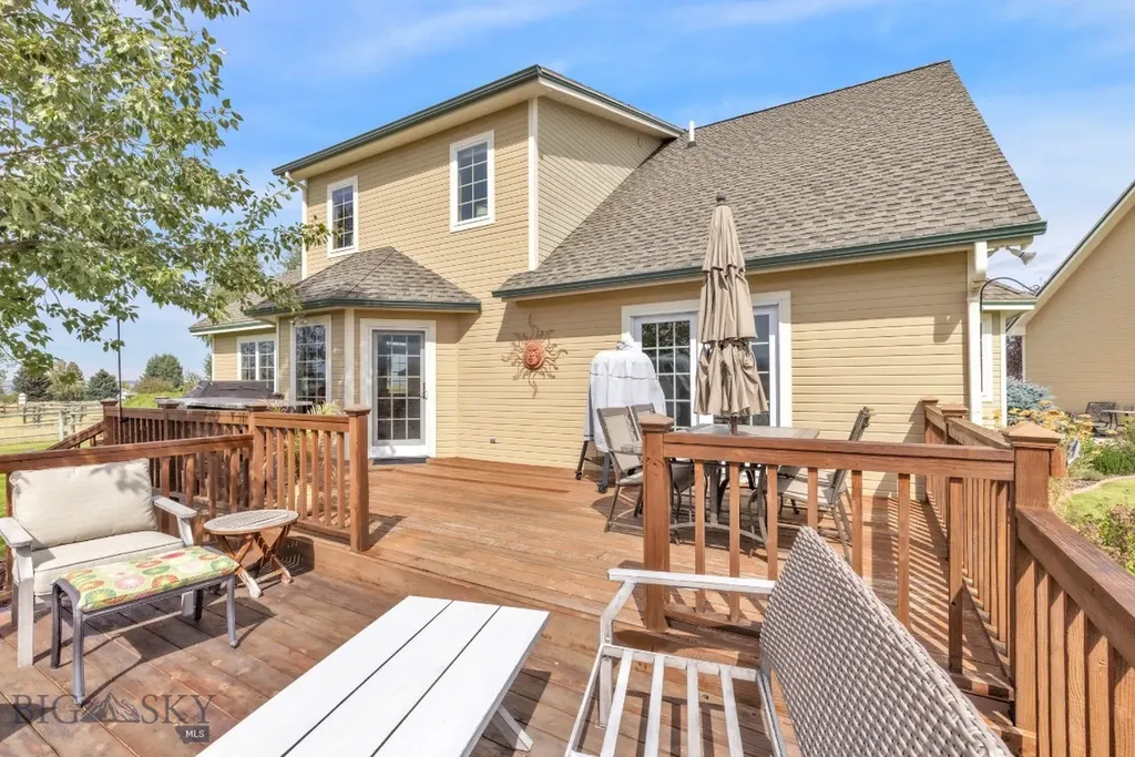 11400 Gooch Hill Road Gallatin Gateway MT 59730