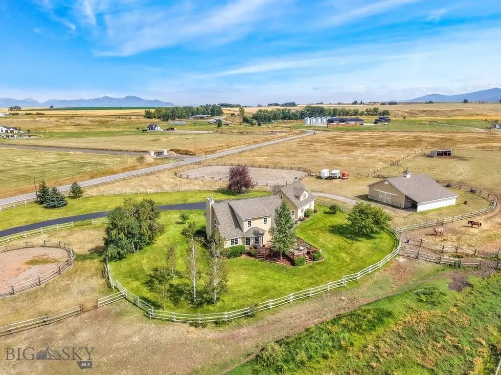 11400 Gooch Hill Road Gallatin Gateway MT 59730