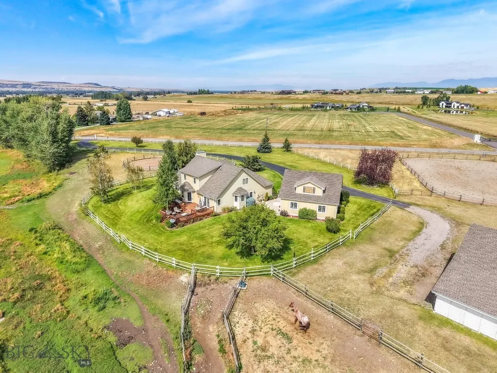 11400 Gooch Hill Road Gallatin Gateway MT 59730