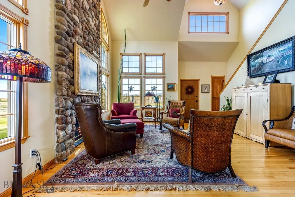 11400 Gooch Hill Road Gallatin Gateway MT 59730