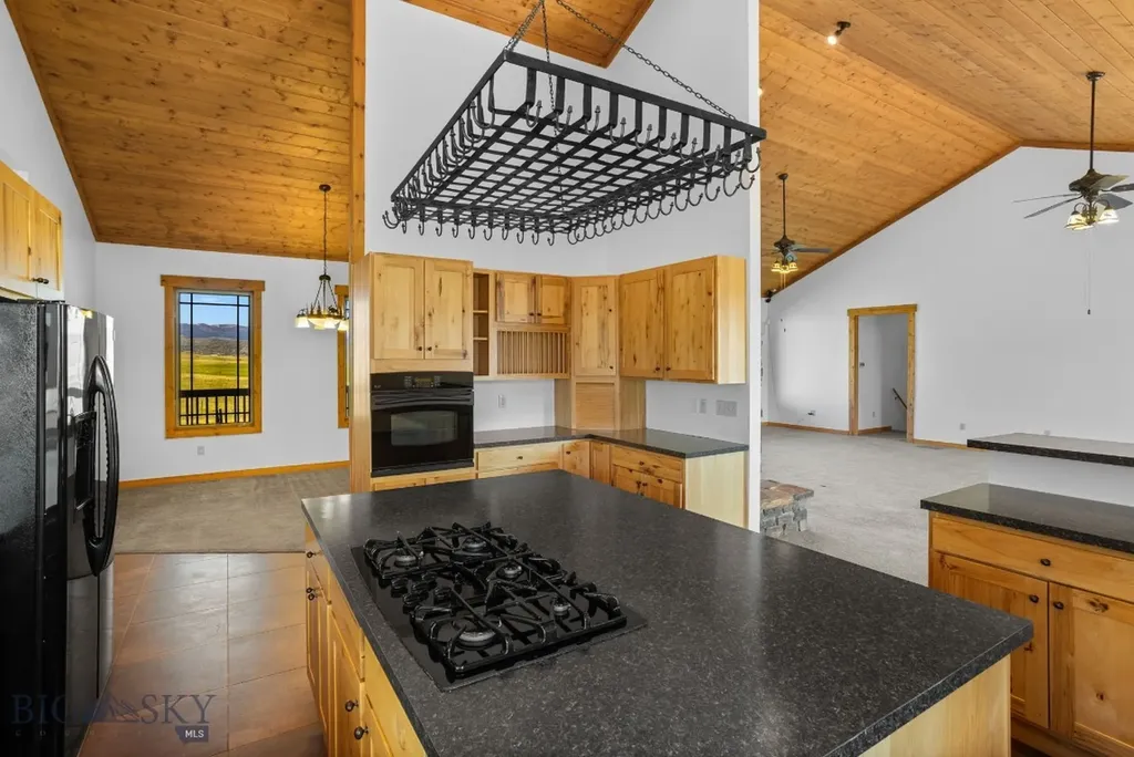 15 Painted Lance Trail Livingston MT 59047