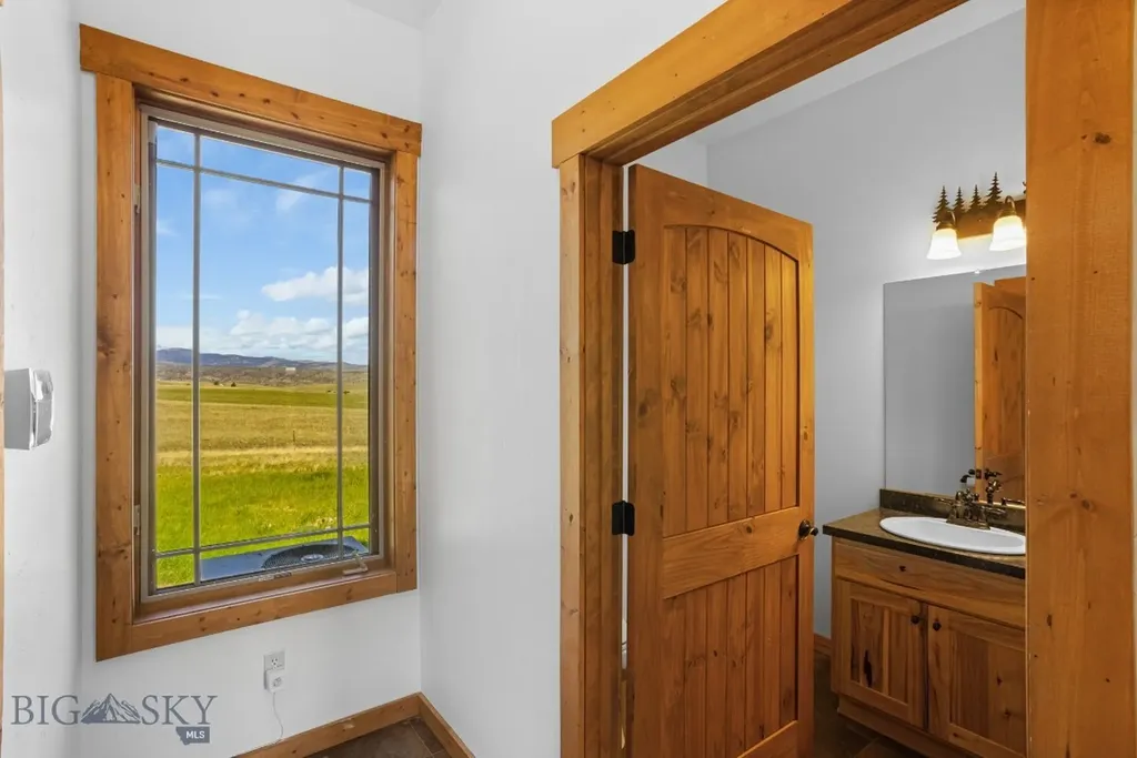 15 Painted Lance Trail Livingston MT 59047