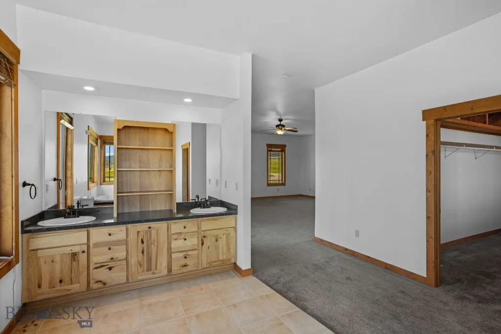 15 Painted Lance Trail Livingston MT 59047