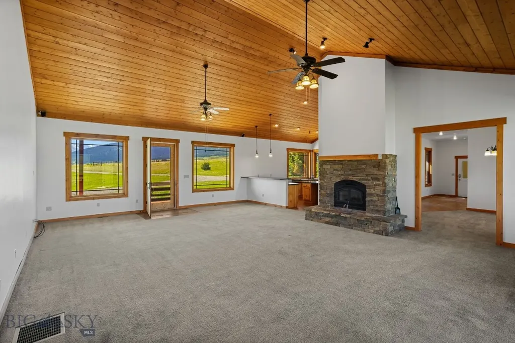 15 Painted Lance Trail Livingston MT 59047