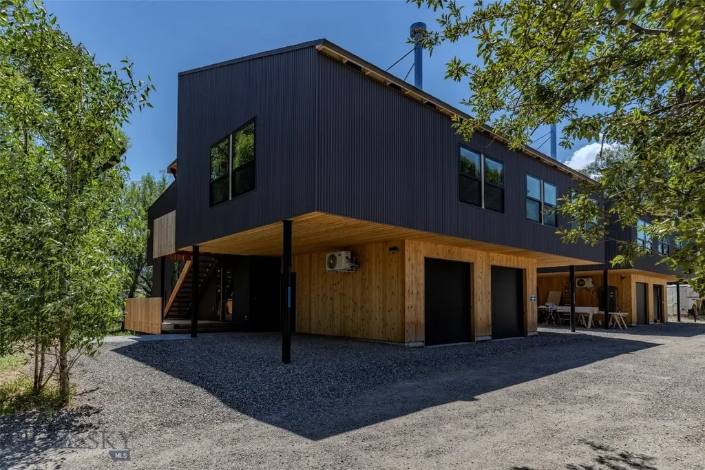 504 S H Street Livingston MT 59047