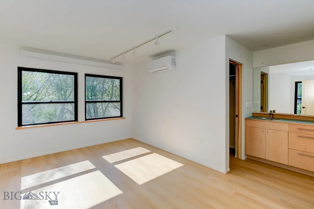 504 S H Street Livingston MT 59047