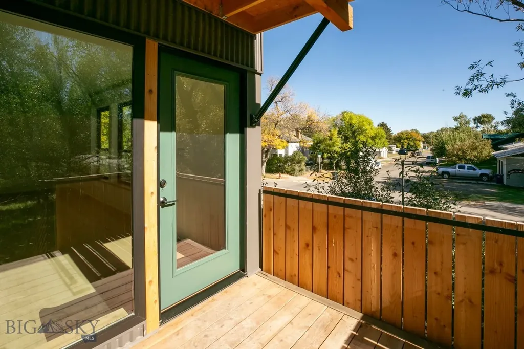 504 S H Street Livingston MT 59047
