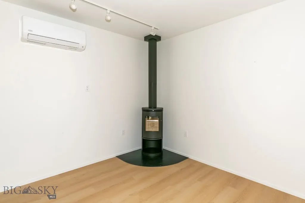 504 S H Street Livingston MT 59047