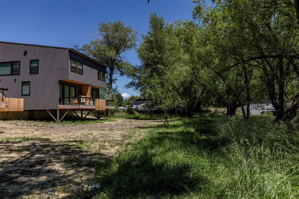 504 S H Street Livingston MT 59047
