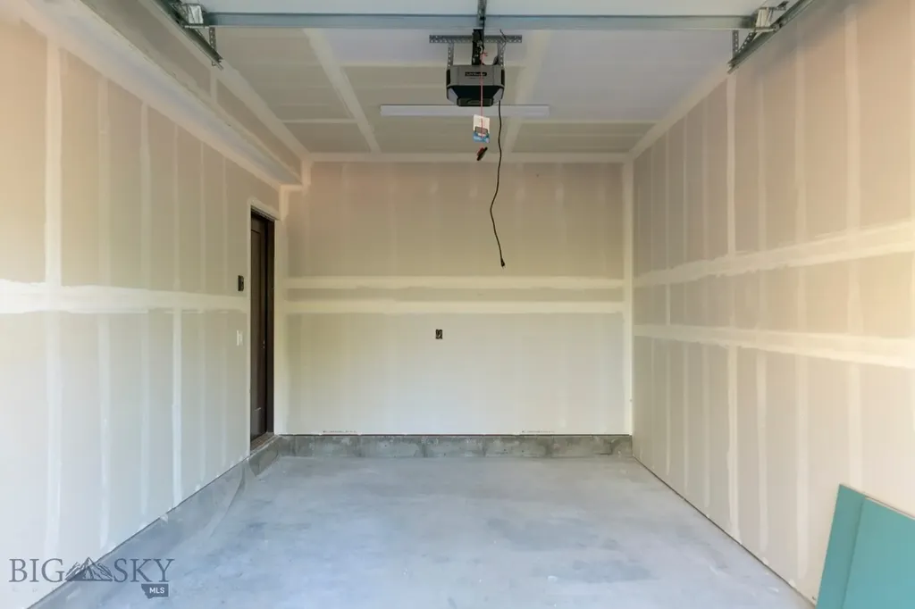 504 S H Street Livingston MT 59047