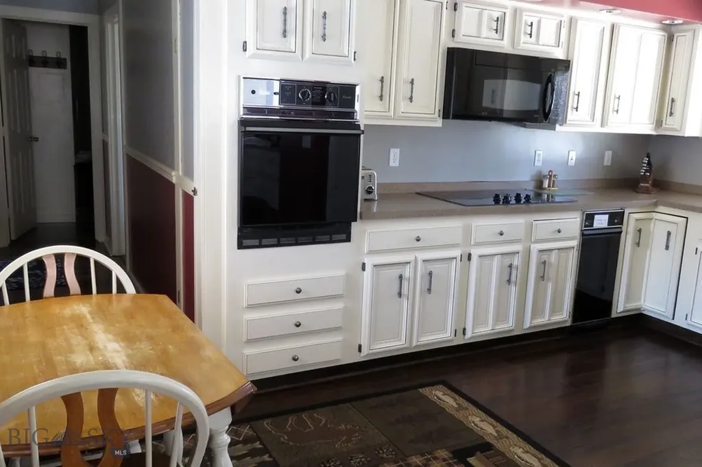 132 N Electric Street West Yellowstone MT 59758