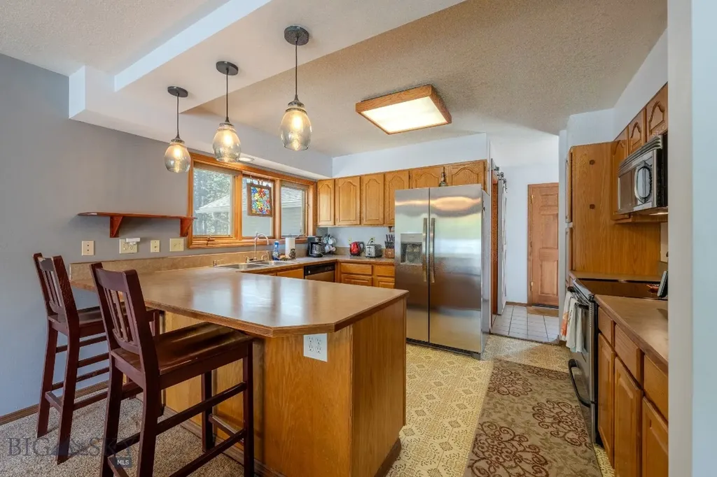 509 Gallatin Avenue West Yellowstone MT 59758