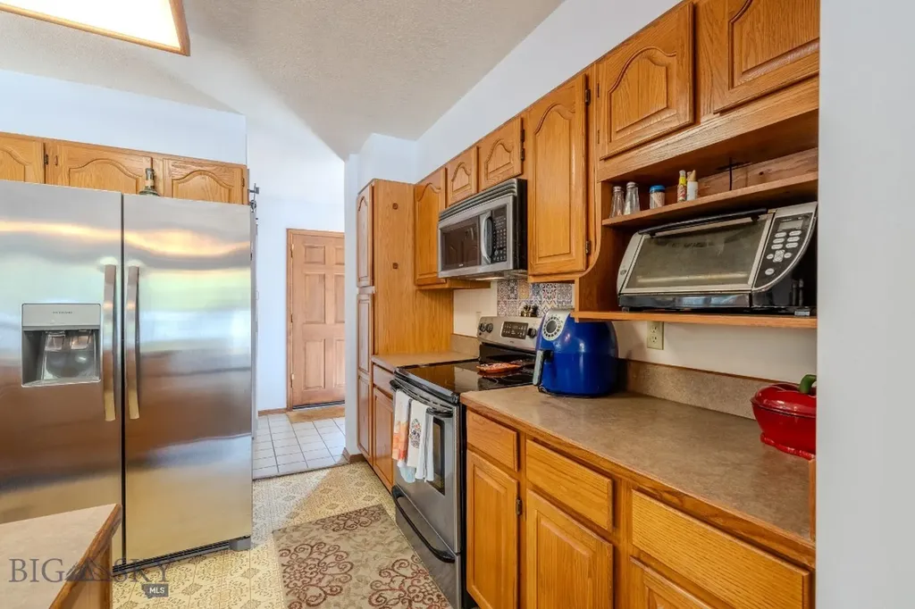 509 Gallatin Avenue West Yellowstone MT 59758